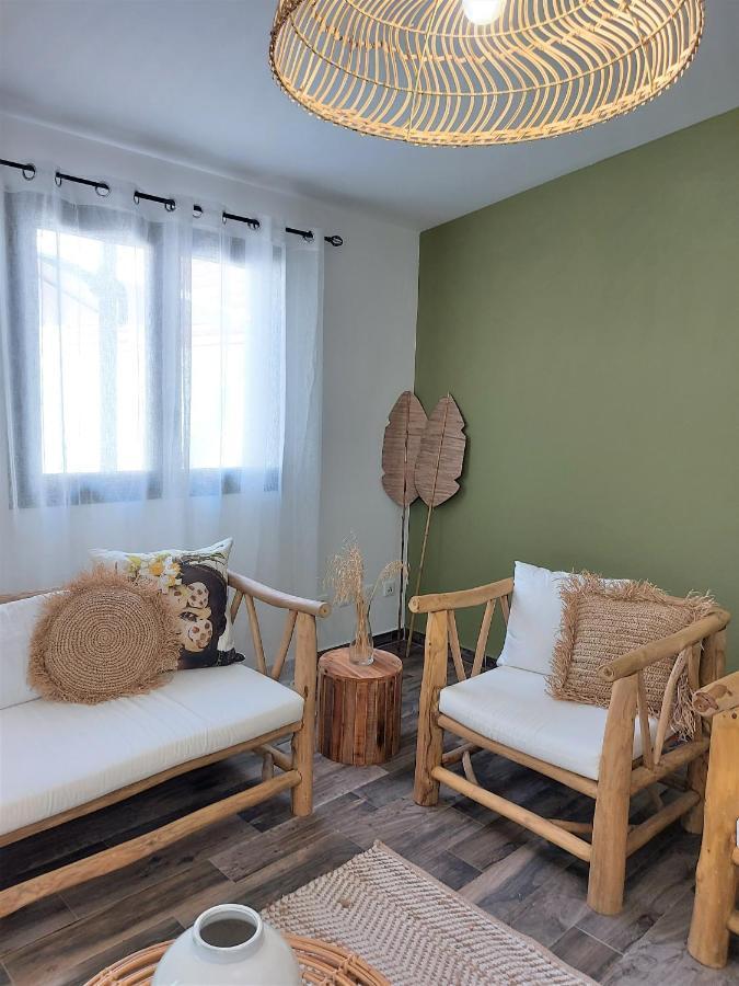 Villa Couleur Nature Салази Екстериор снимка